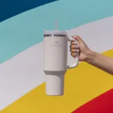 Stanley Quencher 1.18 L Krem Pipetli Termos Bardak