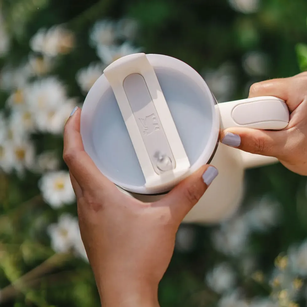 Stanley Quencher 1.18 L Krem Pipetli Termos Bardak