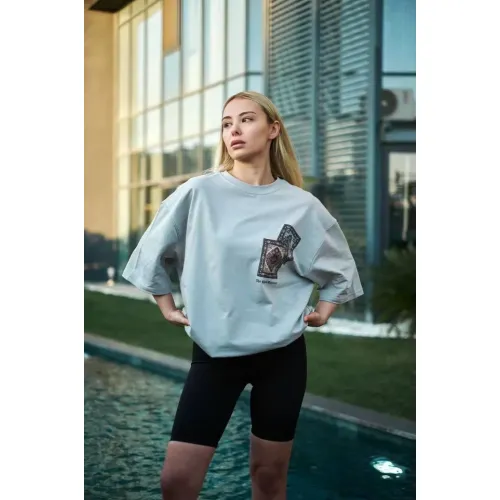 Unisex Bisiklet Yaka Baskılı Oversize T-Shirt - Boyalı Gri Unisex Bisiklet Yaka Baskılı Oversize T-Shirt - Boyalı Gri