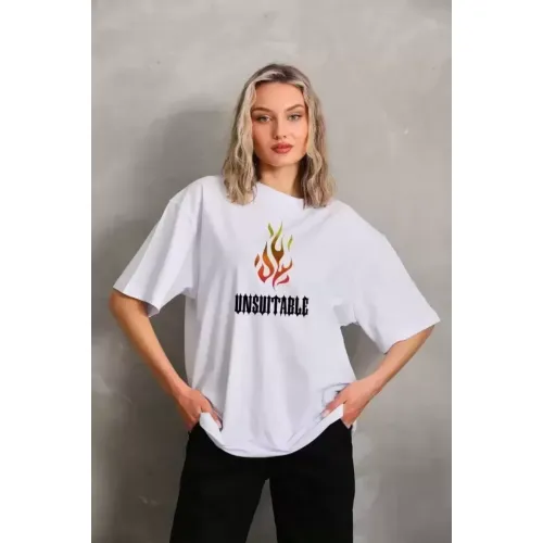 Unisex Bisiklet Yaka Baskılı Oversize T-Shirt - Beyaz Unisex Bisiklet Yaka Baskılı Oversize T-Shirt - Beyaz