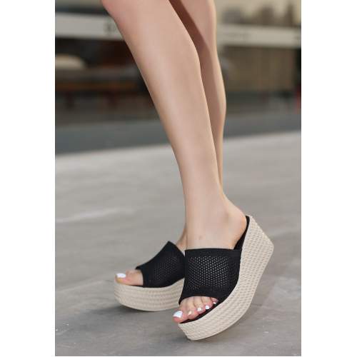 Siyah Triko Dolgu Topuk Terlik Siyah Triko Dolgu Topuk Terlik