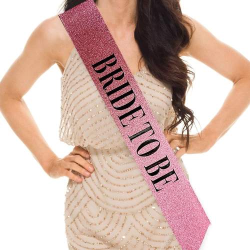 Pembe Üzeri Siyah Büyük Bride To Be Yazılı Simli Işıltılı Kuşak Kemer 10 cm Genişlik Pembe Üzeri Siyah Büyük Bride To Be Yazılı Simli Işıltılı Kuşak Kemer 10 cm Genişlik